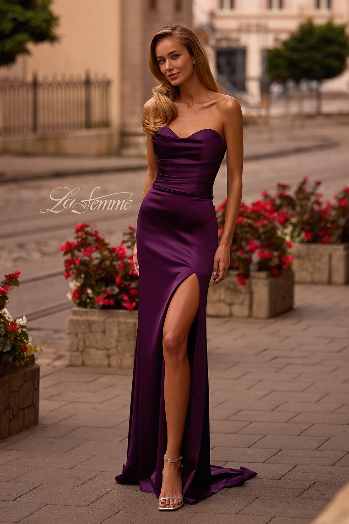 La Femme 32896