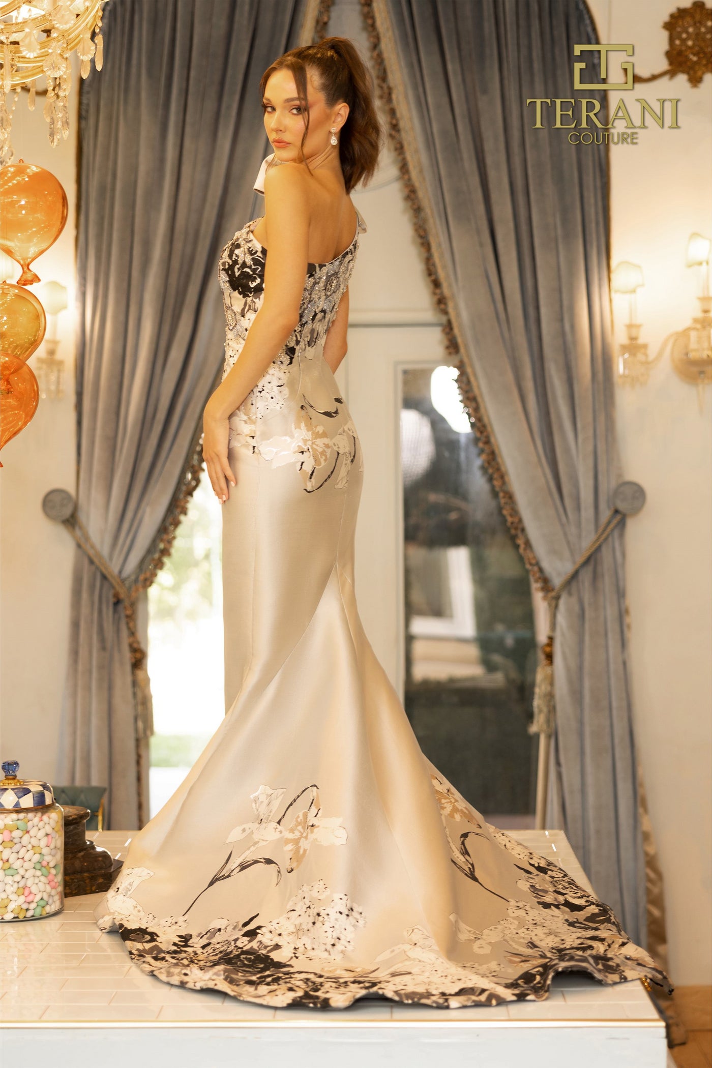 Terani Couture 242E3165