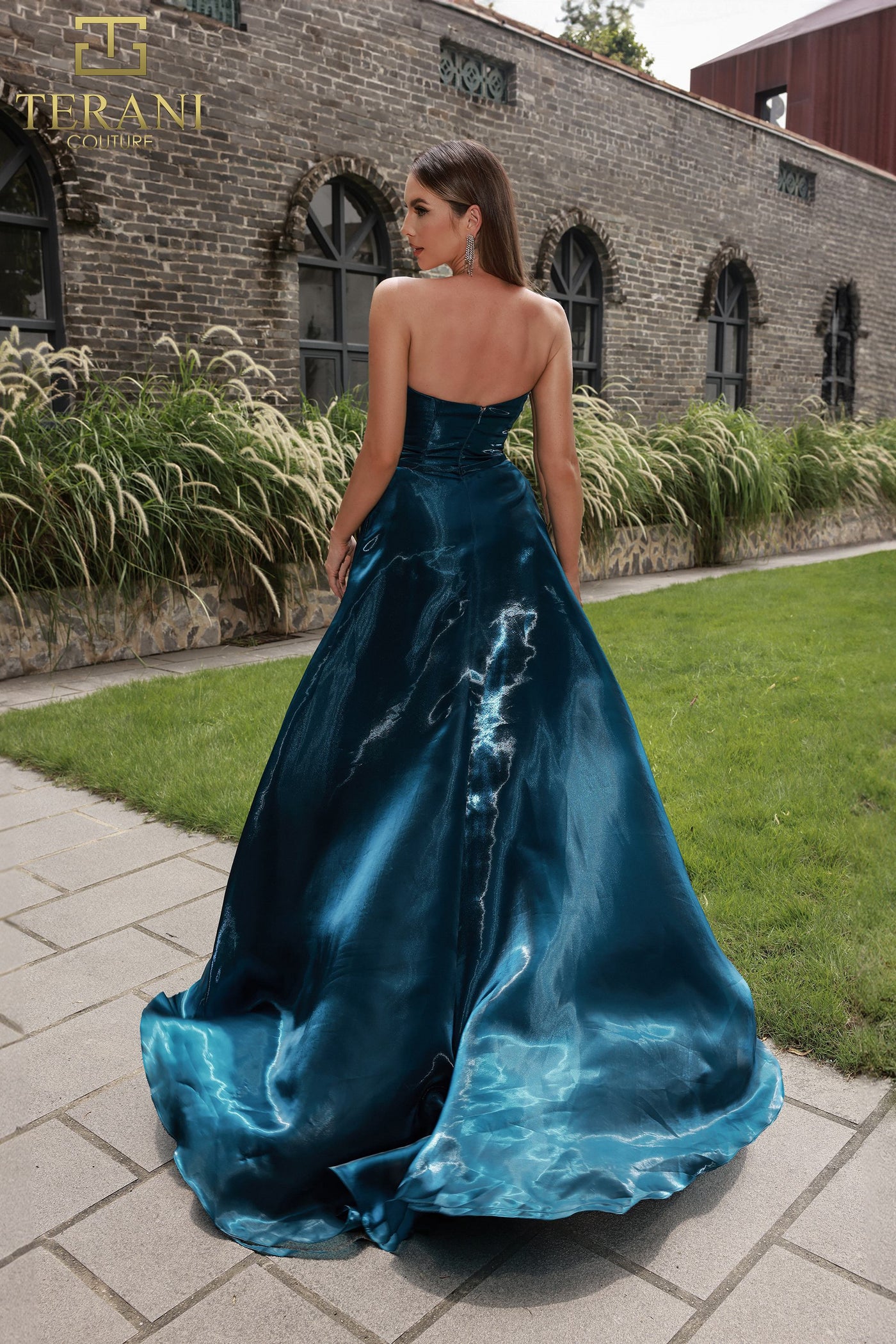 Terani Couture 251E4637